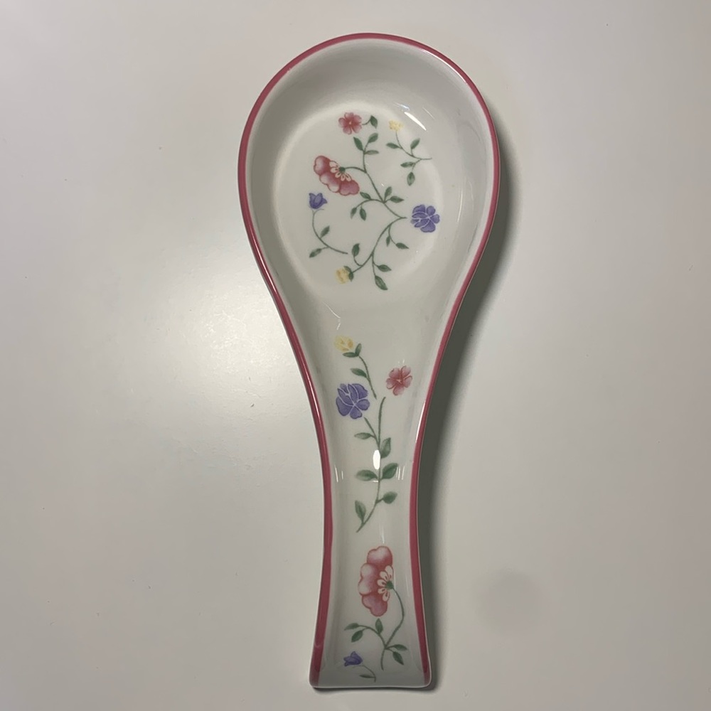 Johnson Brothers spoon rest.